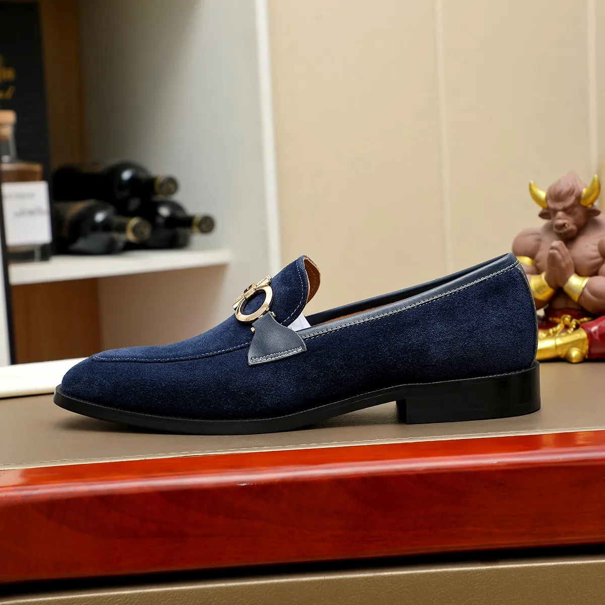 Men's shoes💰420🔥Ferragamo new men's formal shoes🇨🇳Official website original 1:1 mold opening, original quality💯Fine workmanship, high-end luxury shoes☘ The surface is made of imported Italian first-layer cowhide🌴🐑Leather lining🍓Rubber wear-resistant and non-slip outsole, breathable and comfortable to wear🍍The first choice for high-grade men, size 39-45 (38.46. Can be customized)